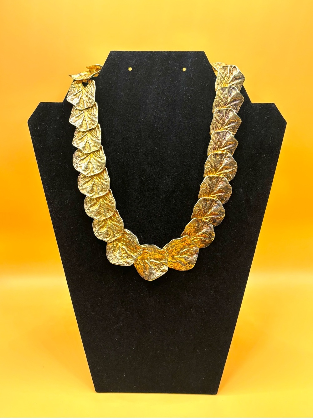Vintage Kenneth Jay Lane KJL Matte Gold Gingko Leaf Bib Choker Necklace 18”